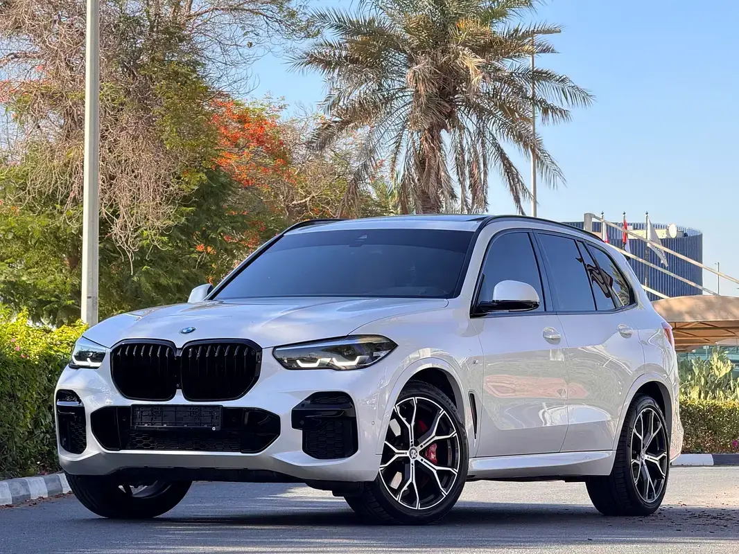 2023 BMW X5 xDrive40i M Sport | GCC Specs | Low Mileage - photo 1