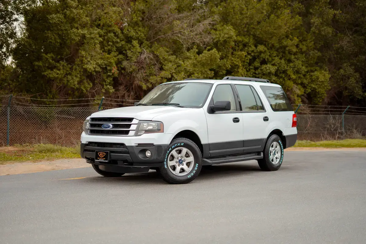 Ford Expedition XLT GCC - photo 1